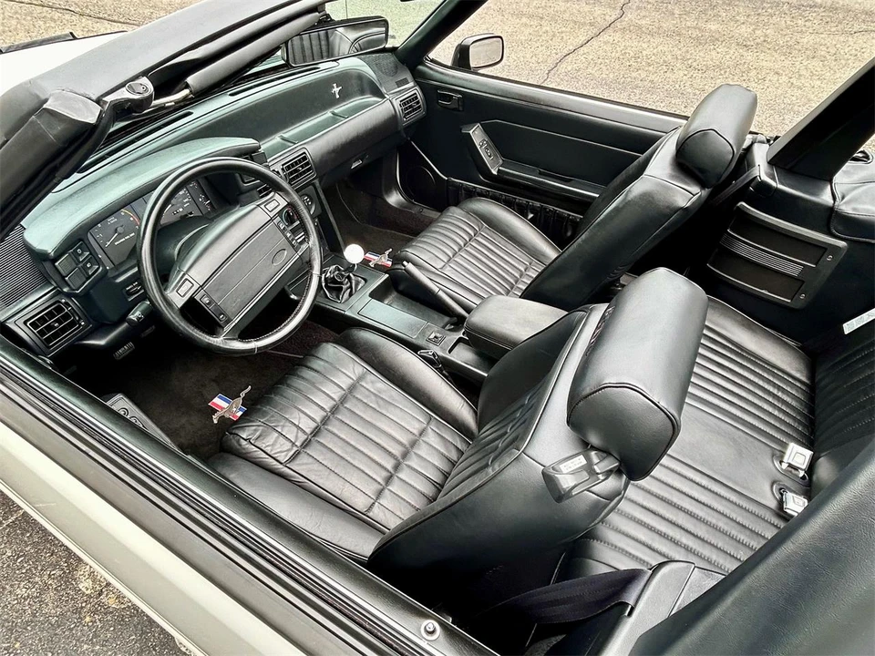 1993 Ford Mustang GT 3rd Gen - Image 13 of 31