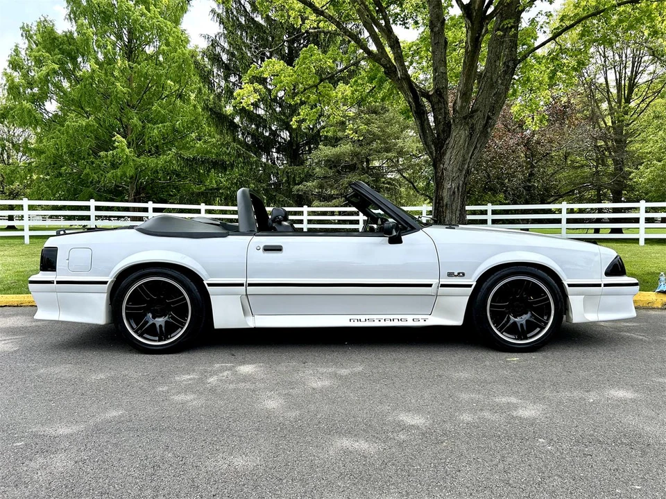 1993 Ford Mustang GT 3rd Gen - Image 23 of 31