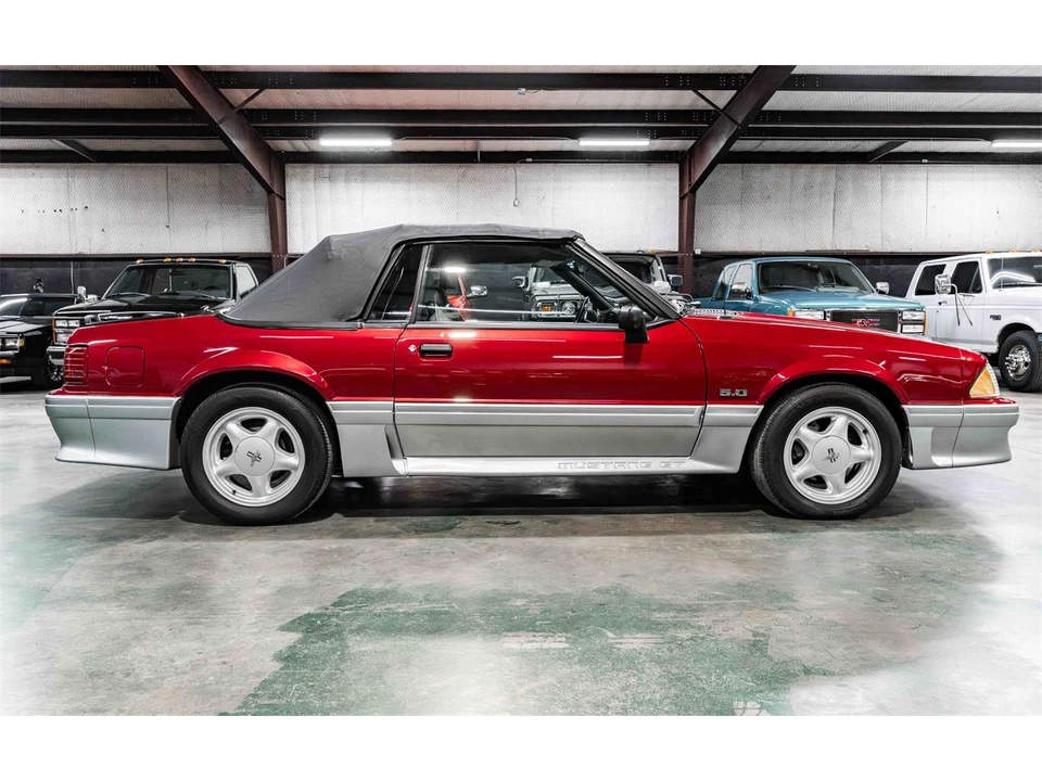 1993 Ford Mustang GT 3rd Gen - Image 25 of 28