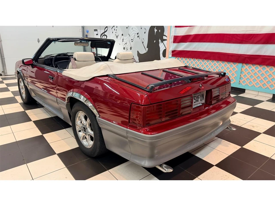 1993 Ford Mustang GT 3rd Gen - Image 19 of 31