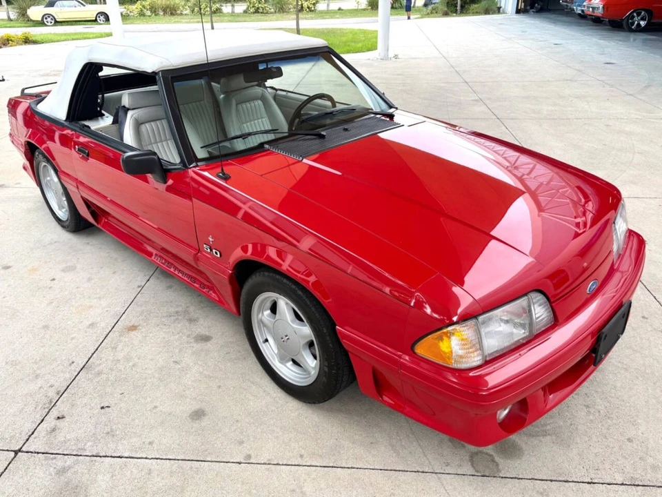 1993 Ford Mustang GT 3rd Gen - Image 21 of 31