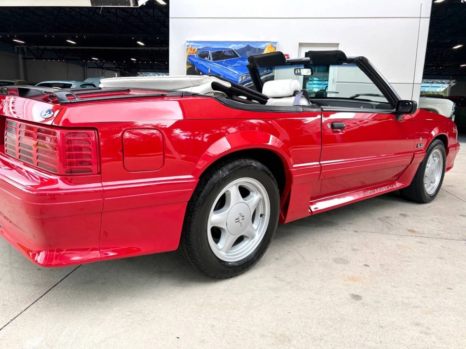 1993 Ford Mustang GT 3rd Gen - Image 16 of 31