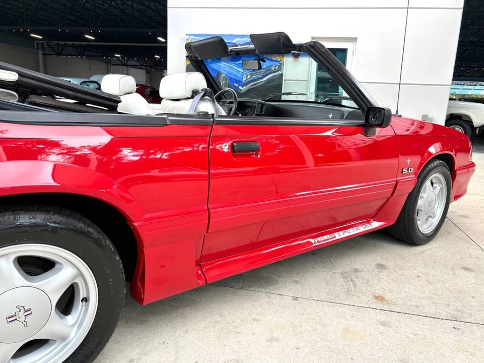 1993 Ford Mustang GT 3rd Gen - Image 17 of 31