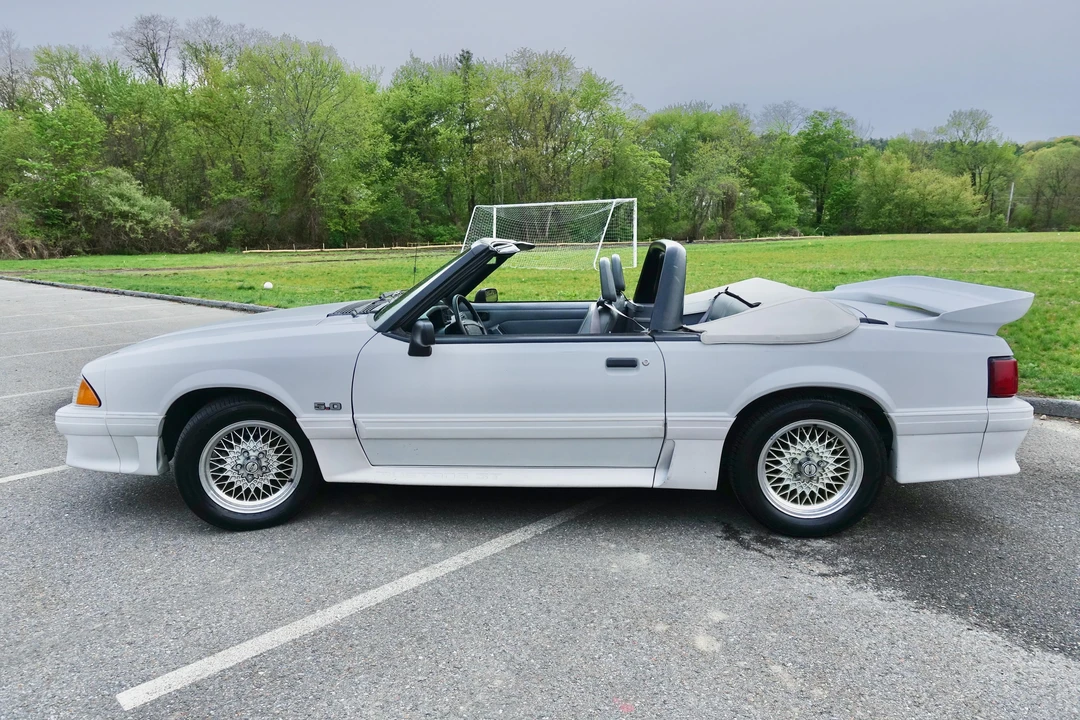 1993 Ford Mustang GT 3rd Gen - Image 13 of 31
