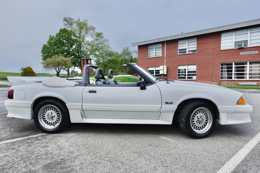 1993 Ford Mustang GT 3rd Gen - Image 20 of 31