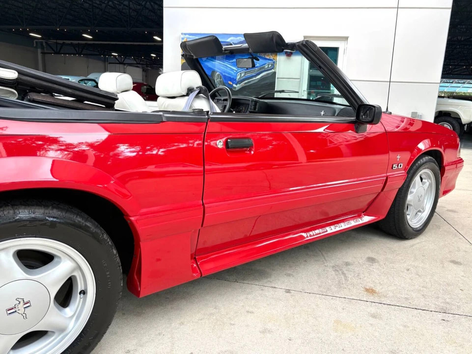 1993 Ford Mustang GT 3rd Gen - Image 18 of 31
