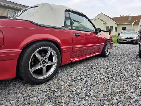 1993 Ford Mustang GT Convertible 2D