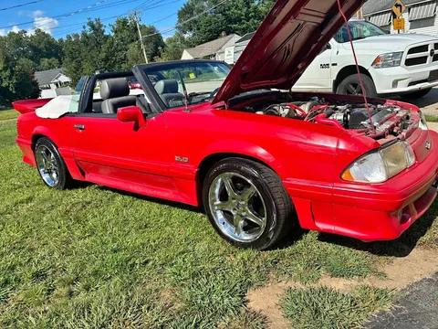 1993 Ford Mustang GT Convertible 2D