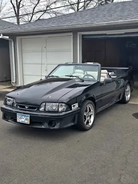 1993 Ford Mustang GT Convertible 2D