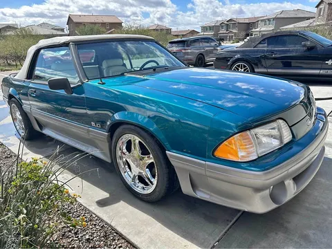 1993 Ford Mustang GT Convertible 2D