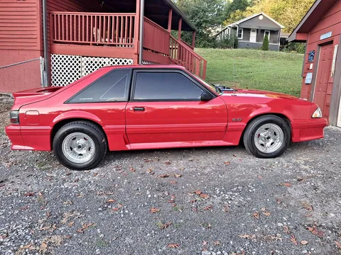 1993 Ford Mustang GT Coupe 2D