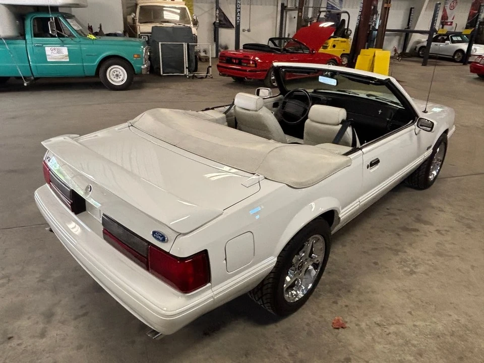 1993 Ford Mustang GT 3rd Gen - Image 22 of 31