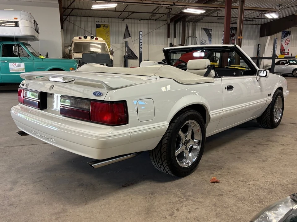 1993 Ford Mustang GT 3rd Gen - Image 6 of 31