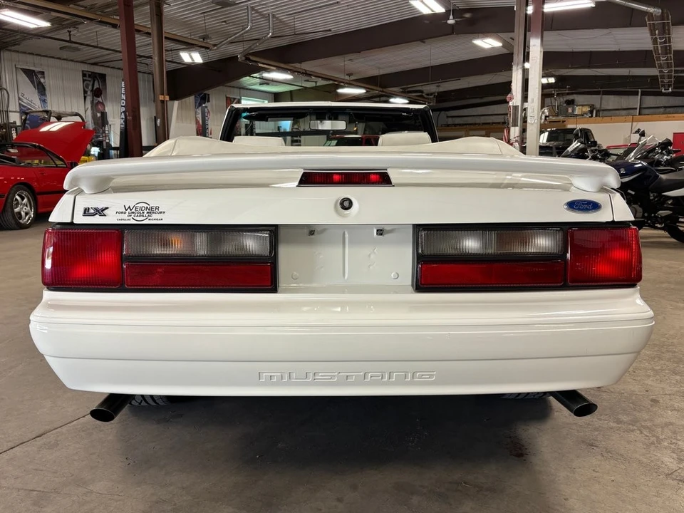 1993 Ford Mustang GT 3rd Gen - Image 5 of 31