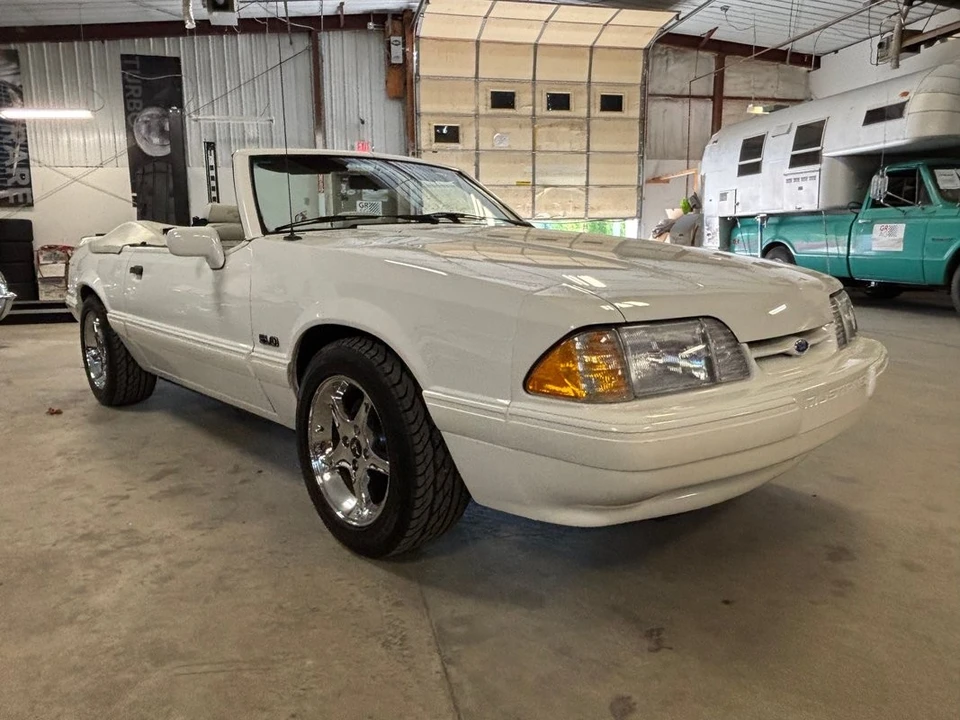 1993 Ford Mustang GT 3rd Gen - Image 7 of 31
