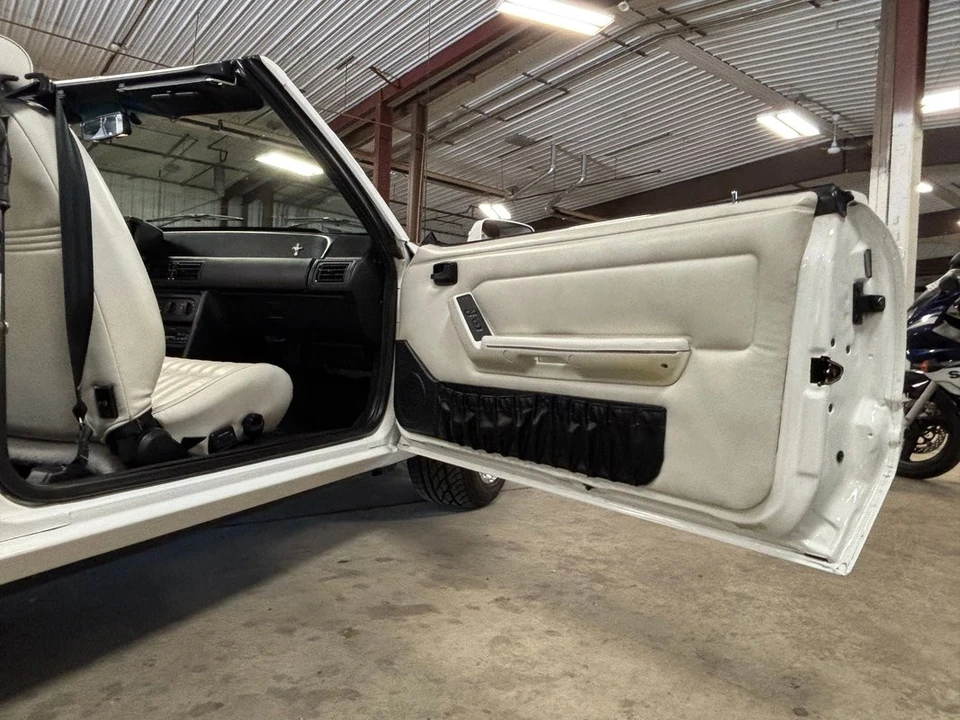 1993 Ford Mustang GT 3rd Gen - Image 25 of 31
