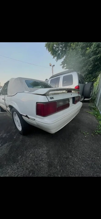 1993 Ford Mustang 3rd Gen - Image 4 of 4