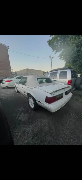 1993 Ford Mustang 3rd Gen - Image 3 of 4