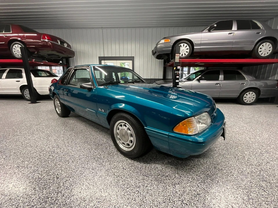 1993 Ford Mustang 3rd Gen - Image 7 of 26