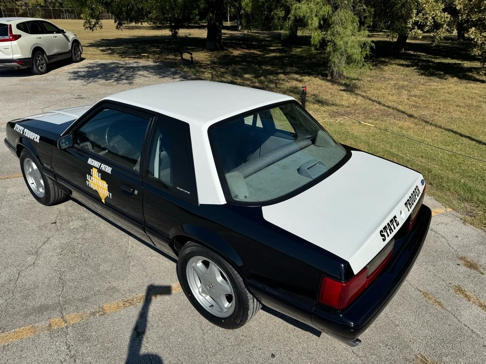 1993 Ford Mustang 3rd Gen - Image 2 of 21
