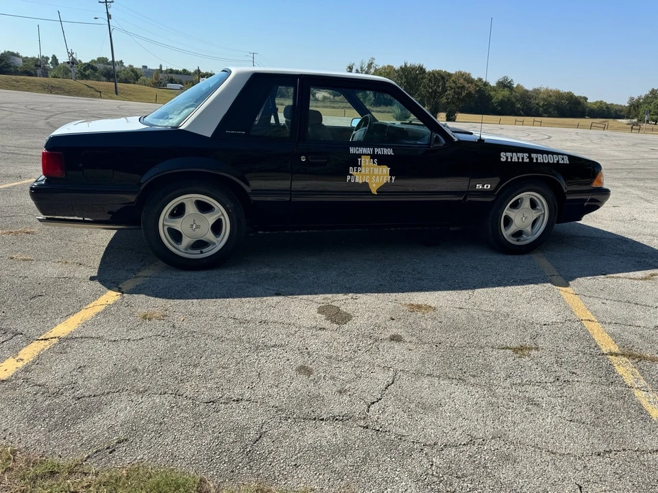 1993 Ford Mustang 3rd Gen - Image 11 of 21