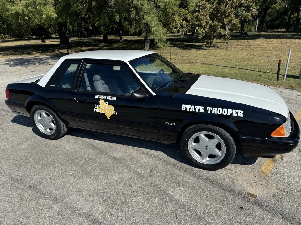 1993 Ford Mustang 3rd Gen - Image 5 of 21