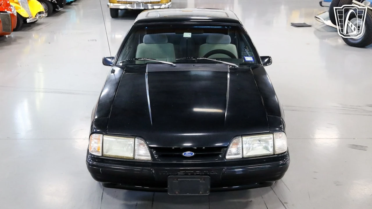 1993 Ford Mustang 3rd Gen - Image 4 of 12