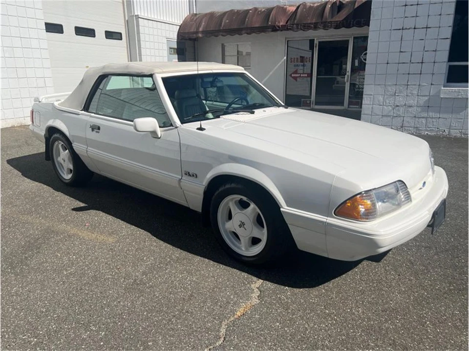 1993 Ford Mustang 3rd Gen - Image 12 of 31