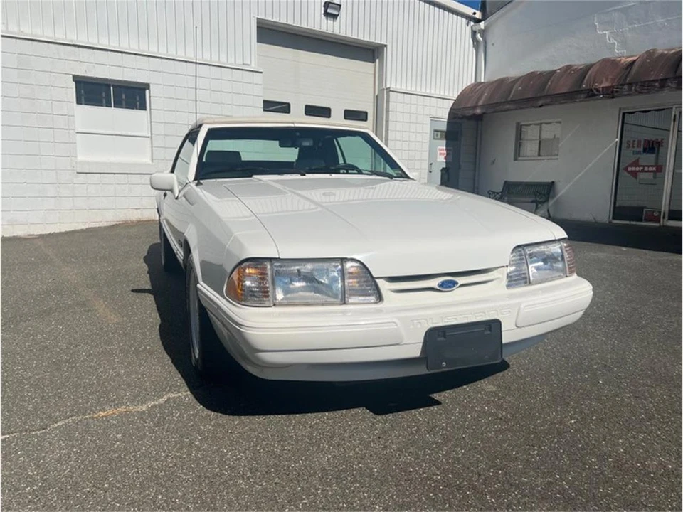1993 Ford Mustang 3rd Gen - Image 15 of 31