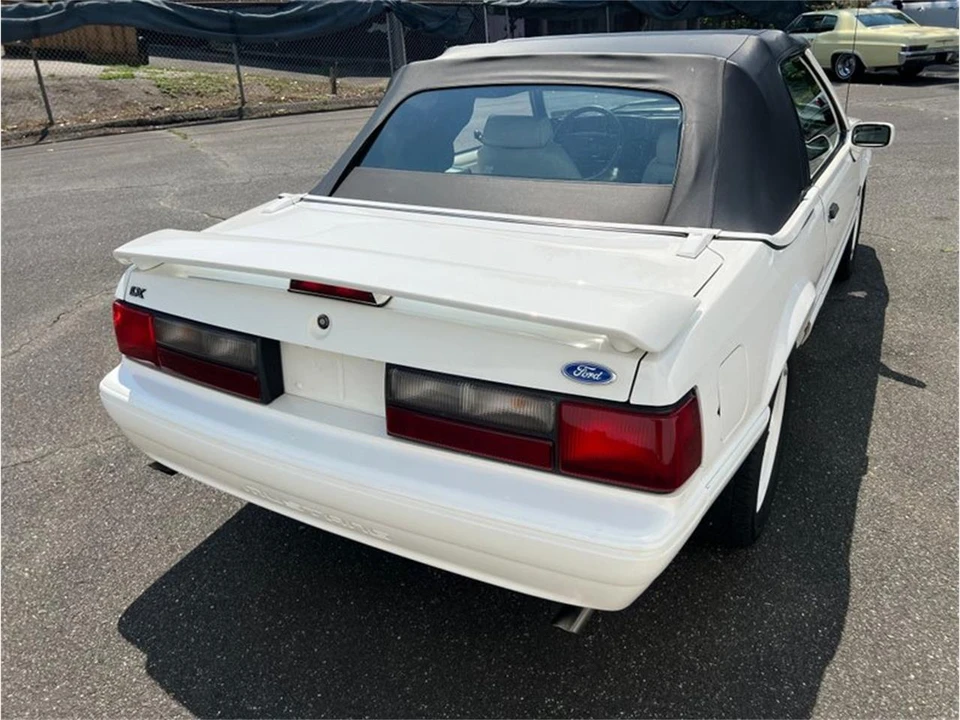 1993 Ford Mustang 3rd Gen - Image 19 of 31