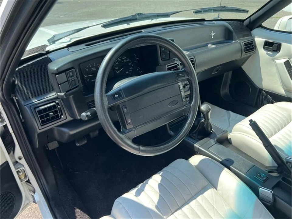 1993 Ford Mustang 3rd Gen - Image 24 of 31