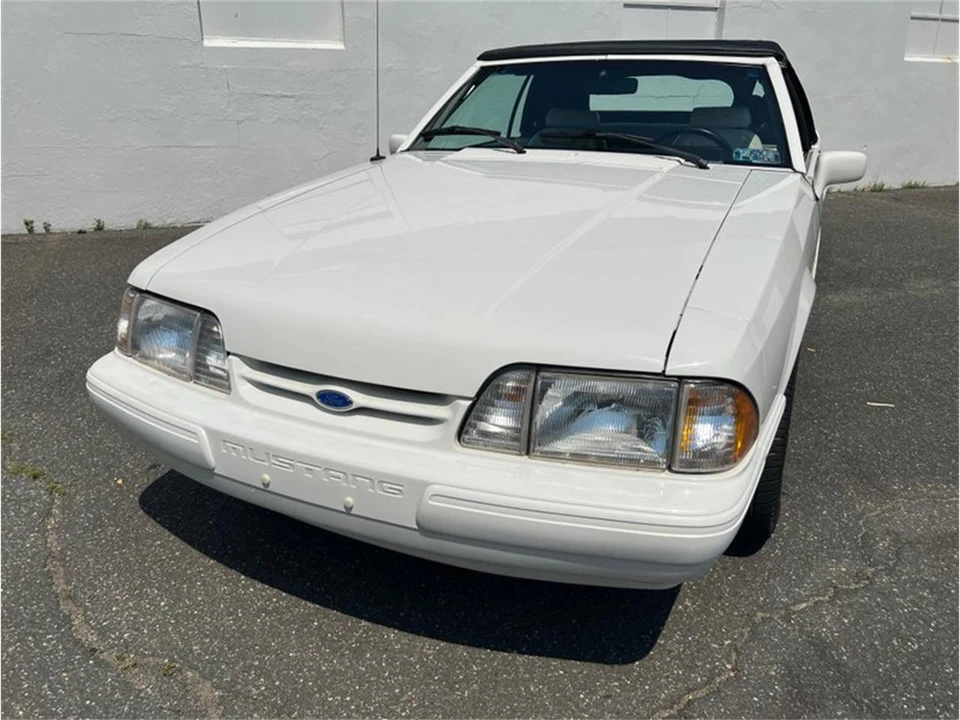 1993 Ford Mustang 3rd Gen - Image 12 of 31
