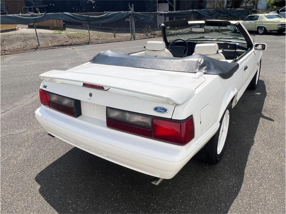 1993 Ford Mustang 3rd Gen - Image 7 of 31