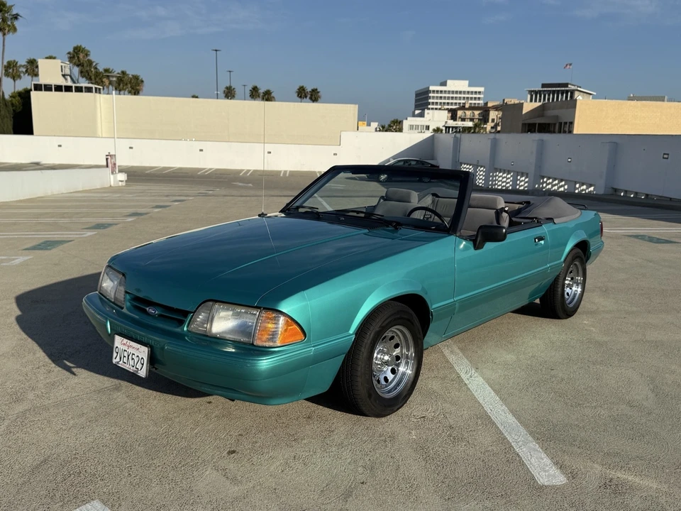 1993 Ford Mustang 3rd Gen - Image 16 of 31