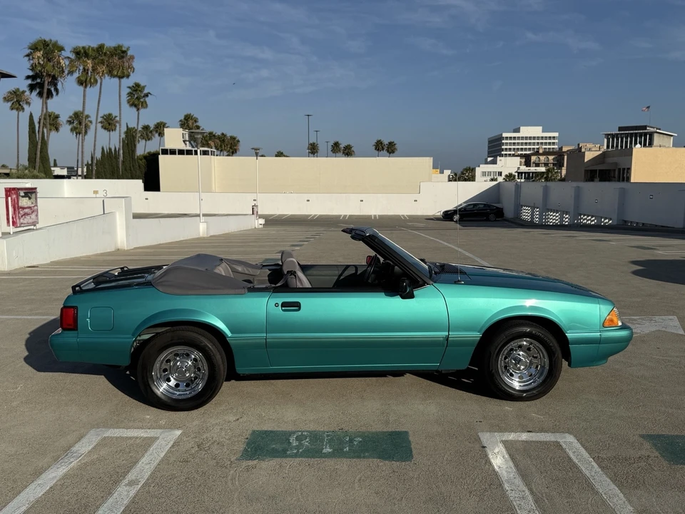 1993 Ford Mustang 3rd Gen - Image 6 of 31