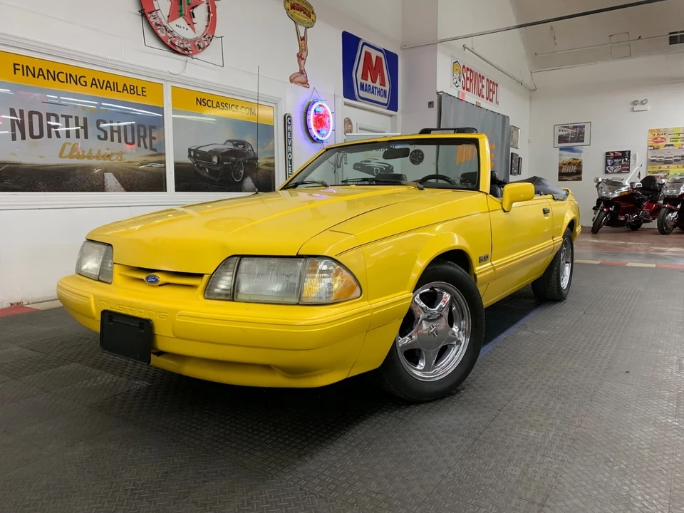 1993 Ford Mustang 3rd Gen - Image 2 of 21
