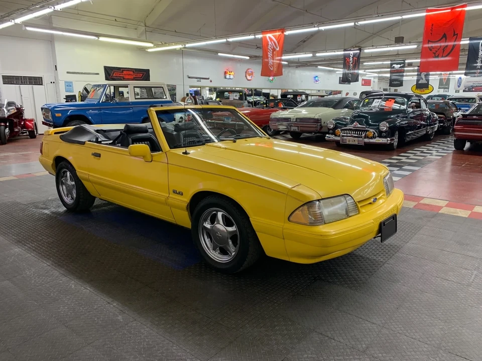 1993 Ford Mustang 3rd Gen - Image 10 of 21