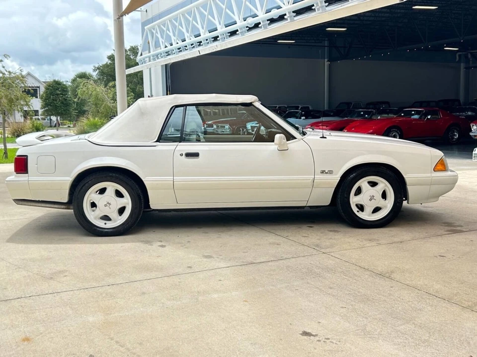1993 Ford Mustang 3rd Gen - Image 24 of 31