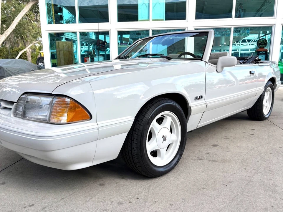 1993 Ford Mustang 3rd Gen - Image 13 of 21