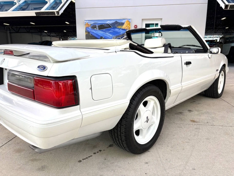 1993 Ford Mustang 3rd Gen - Image 17 of 21