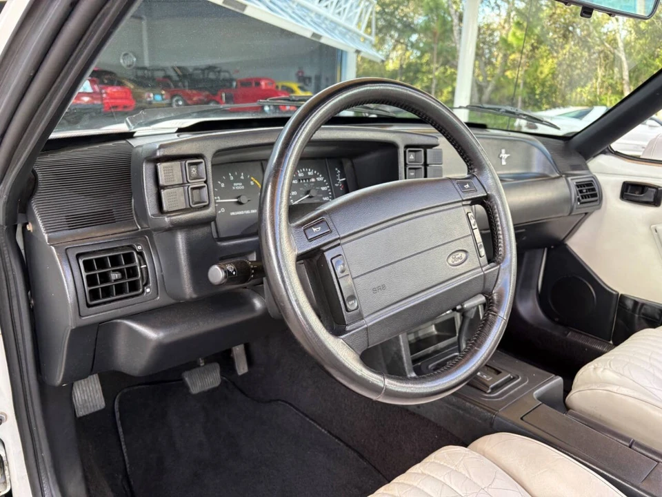 1993 Ford Mustang 3rd Gen - Image 28 of 31