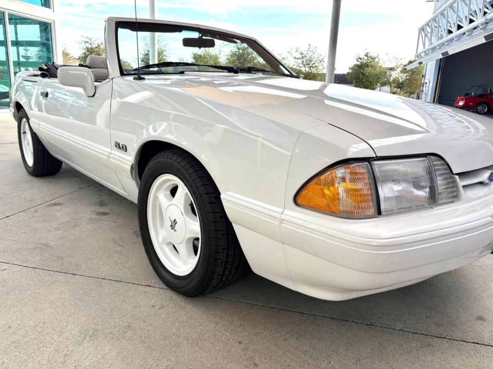 1993 Ford Mustang 3rd Gen - Image 20 of 21