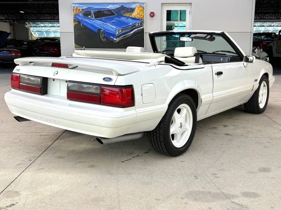 1993 Ford Mustang 3rd Gen - Image 6 of 21