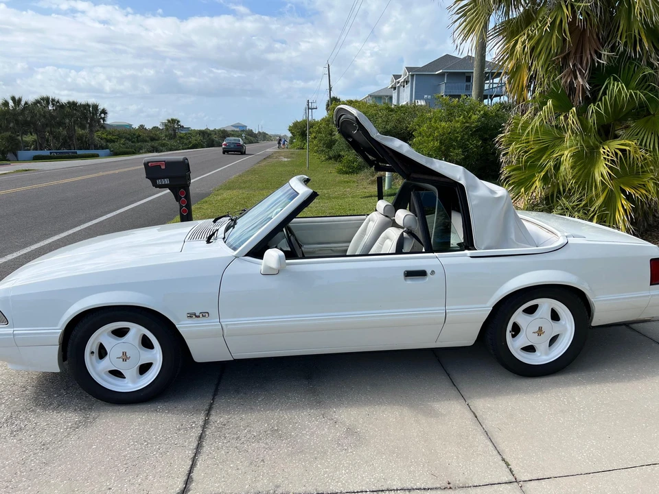 1993 Ford Mustang 3rd Gen - Image 10 of 31