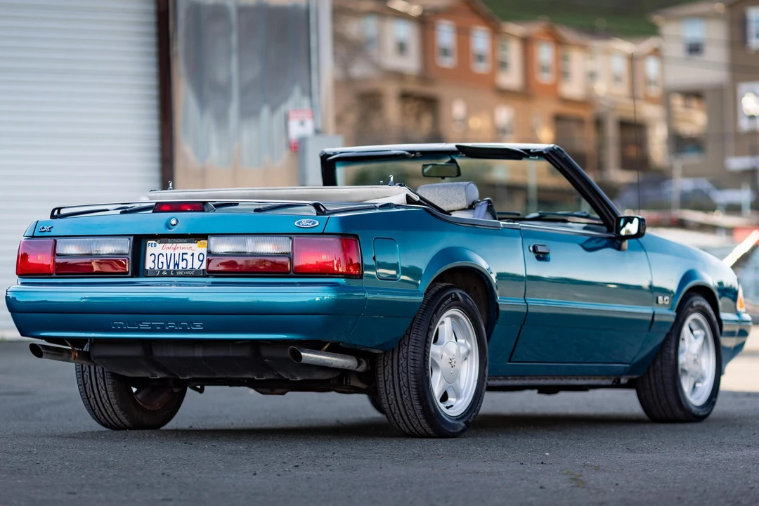 1993 Ford Mustang 3rd Gen - Image 4 of 31