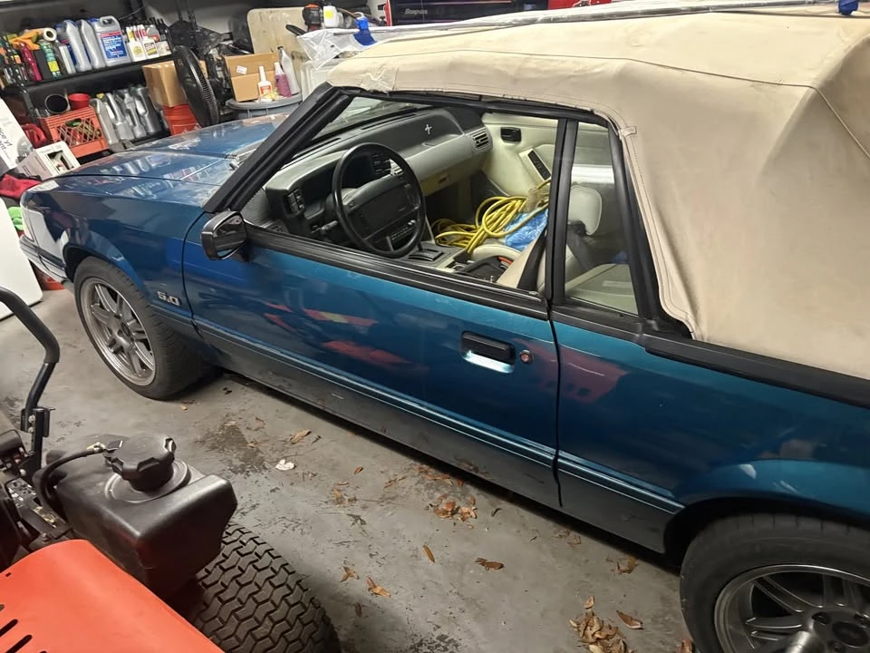 1993 Ford Mustang 3rd Gen - Image 2 of 9