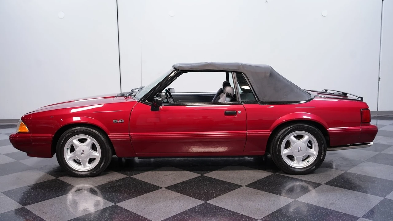 1993 Ford Mustang 3rd Gen - Image 3 of 31