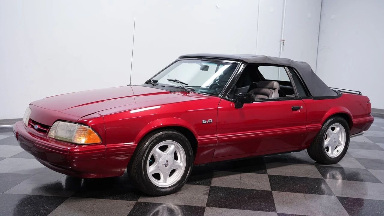 1993 Ford Mustang 3rd Gen - Image 8 of 31