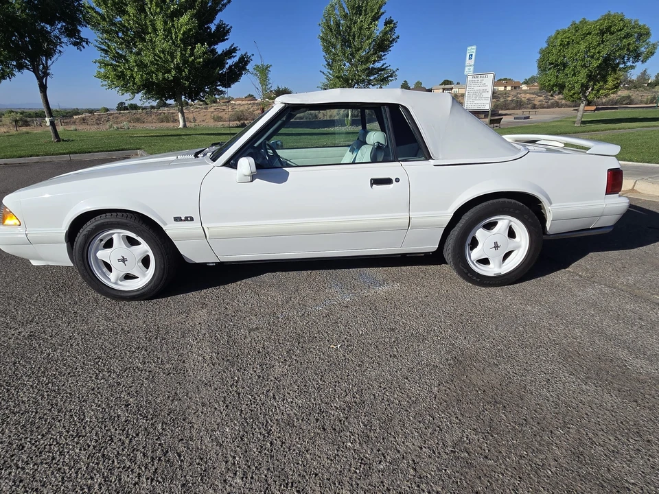 1993 Ford Mustang 3rd Gen - Image 5 of 31