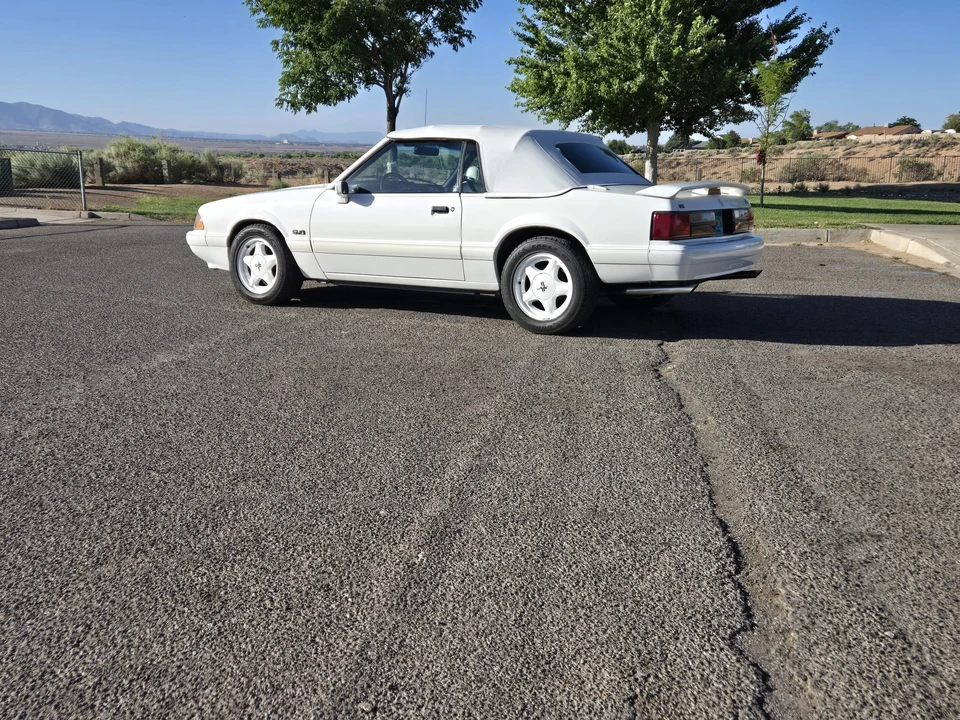 1993 Ford Mustang 3rd Gen - Image 6 of 31